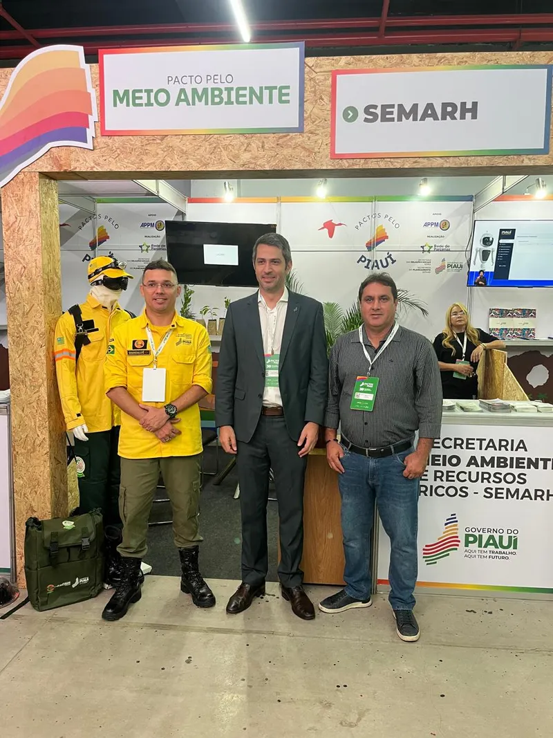 Foto 1 – Secretários de Beneditinos, Primeira-Dama e Vice-Prefeita participam da 2ª fase do Pactos pelo Piauí