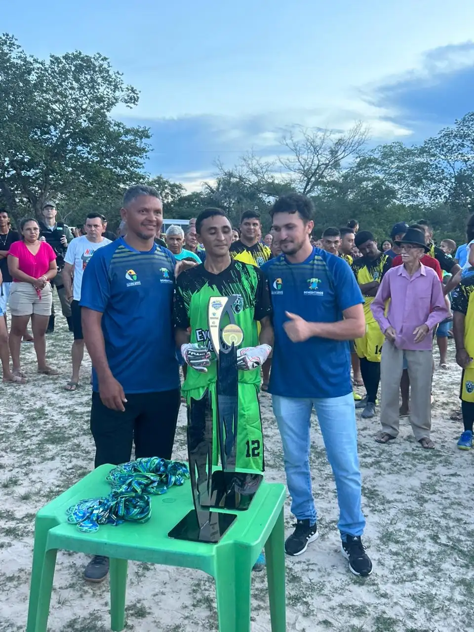 Foto 7 – Contente derrota Arraial e levanta a Taça do Campeonato da Comunidade